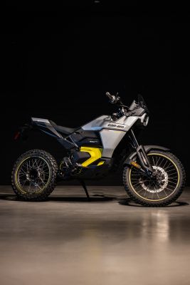 Domingo Alonso Powersports se viste de amarillo por el Yellow Day