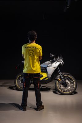 Domingo Alonso Powersports se viste de amarillo por el Yellow Day